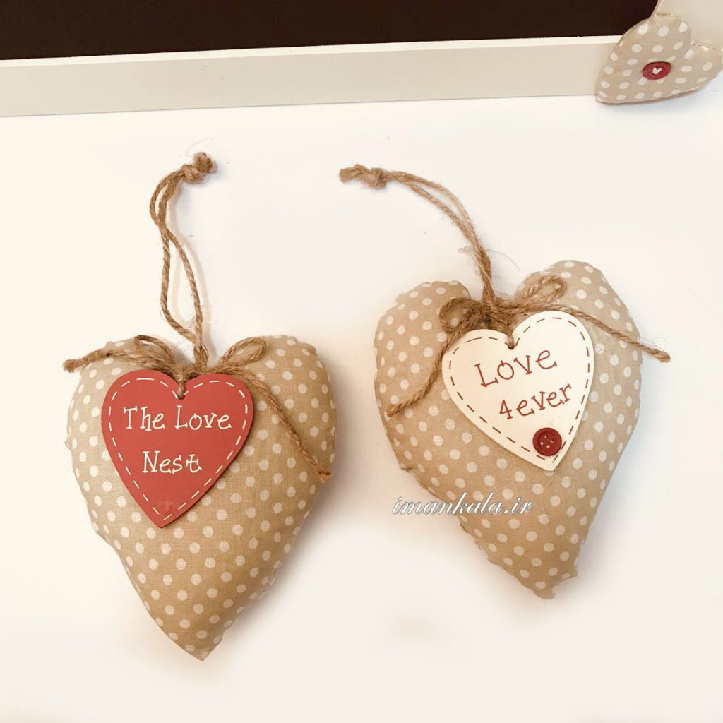 آویز پارچه ای قلب Love