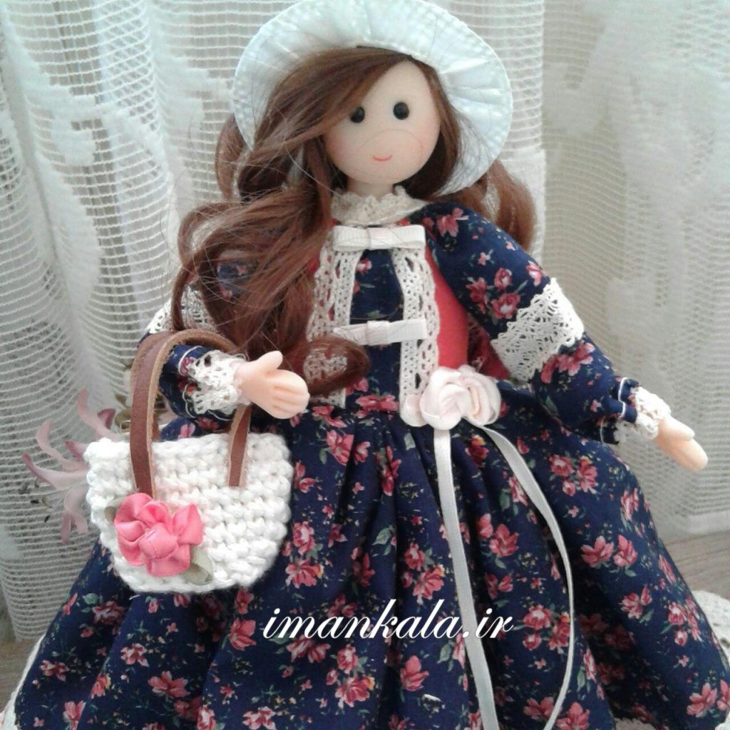 عروسک پارچه ای بزرگ