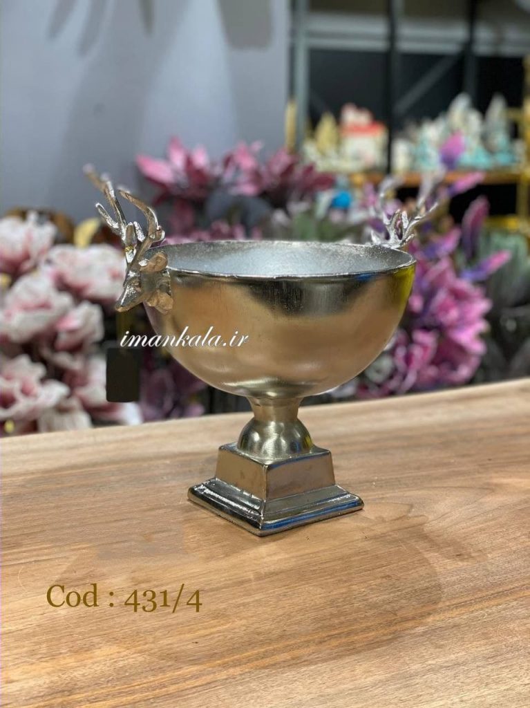 hdtuch 4314 ظرف پذیرایی پایه دار طرح سر گوزن